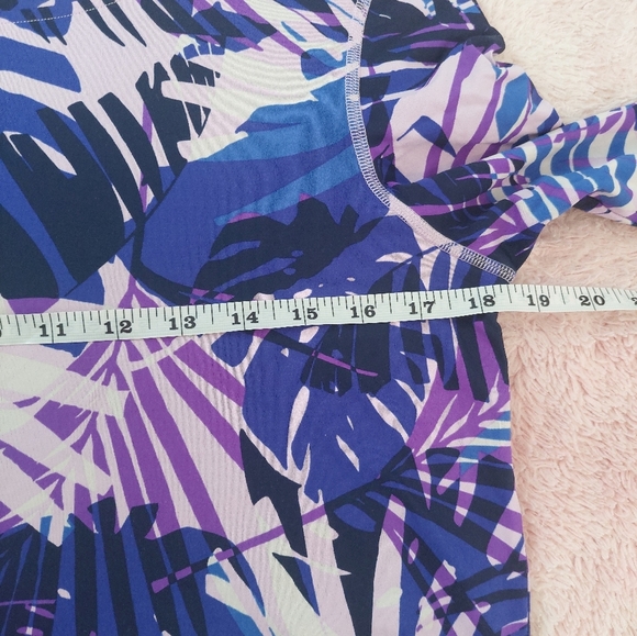 L.L Bean SunSmart UPF 50+ Tropical Print Sun Shirt Size XS - Picture 5 of 6